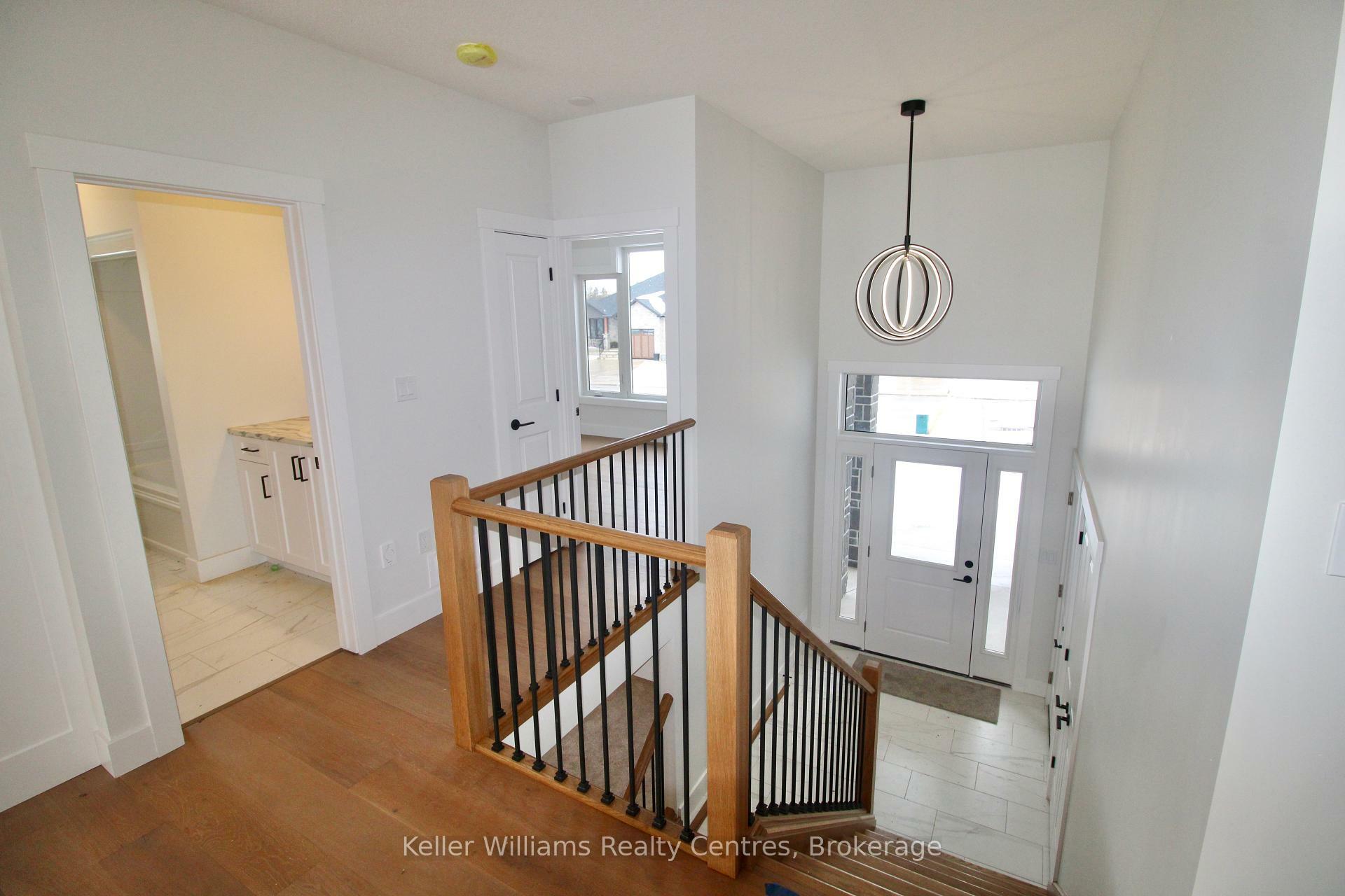Property Photo: 624 26th Avenue ON N4N 3B8