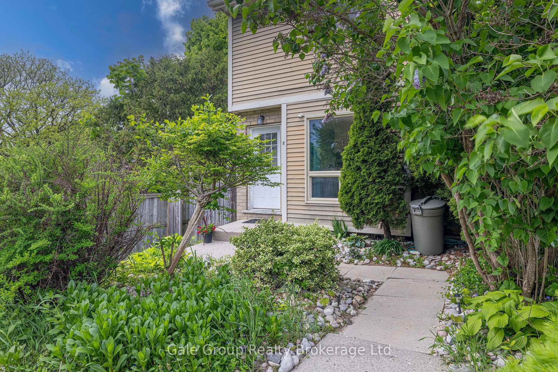 Property Photo: 867 Parkinson Road 8 ON N4S 8S7