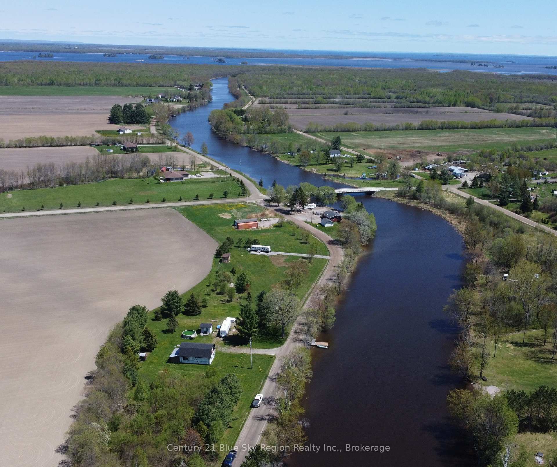 Photo de la propriété: 37 Veuve River Road ON P0H 2M0
