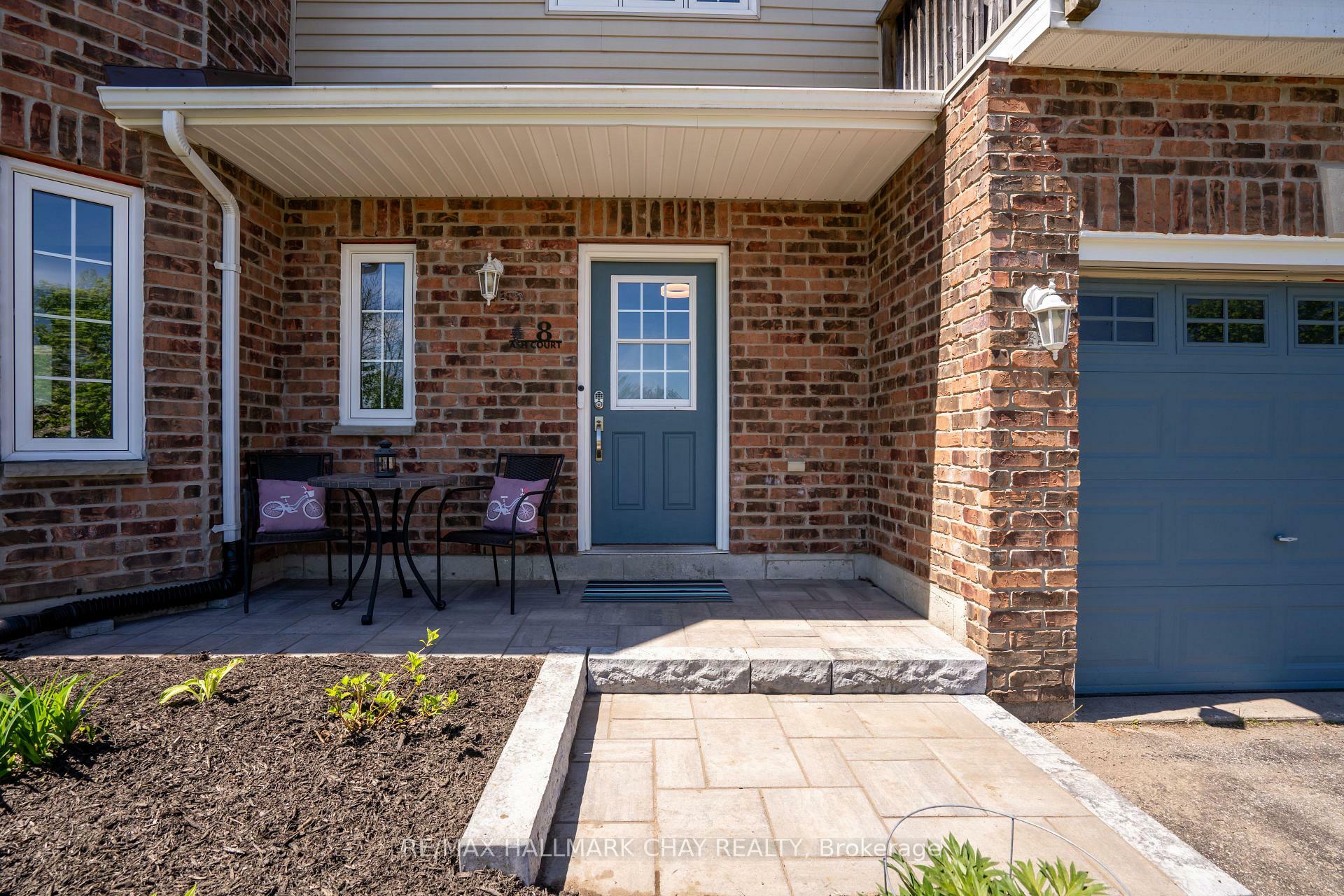 Property Photo: 8 Ash Court ON L0K 1E0
