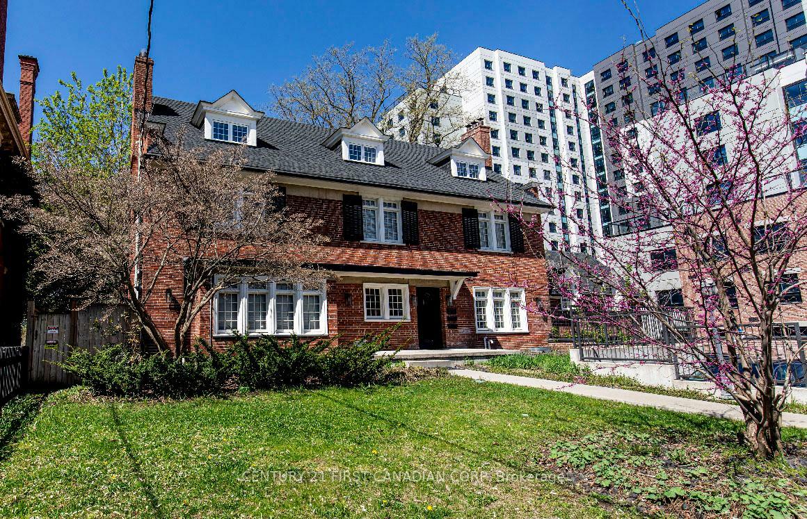 Property Photo: 653 Talbot Street ON N6A 2T6