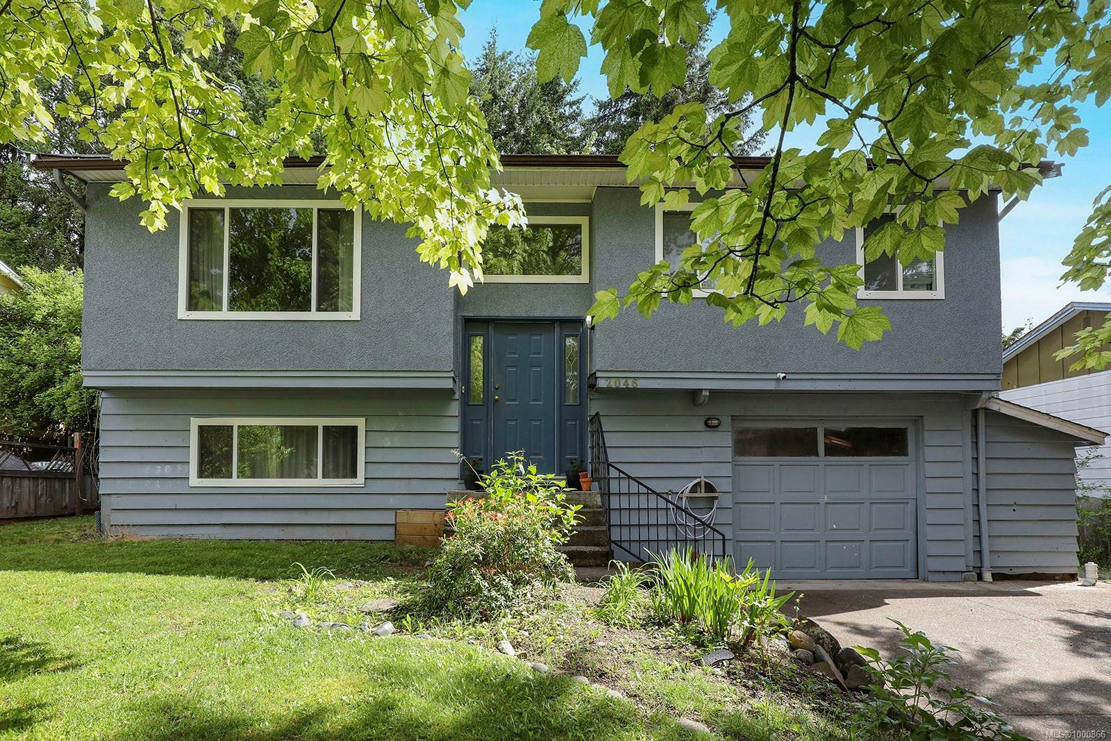 Property Photo: 2046 Tull Ave BC V9N 5P6