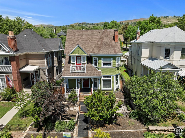 Property Photo: 827 E Third Ave N UT 84103