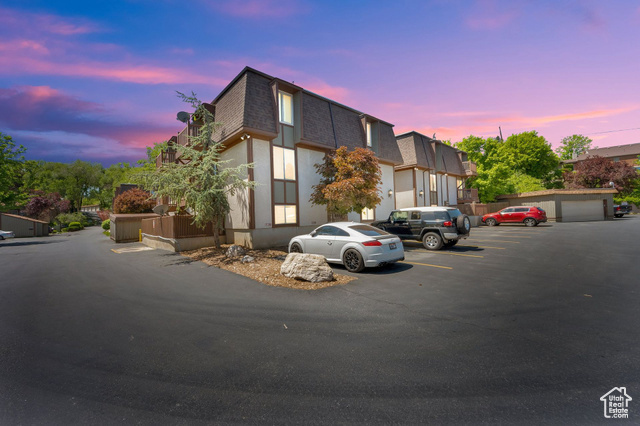 Property Photo: 5420 Willow Ln F UT 84107