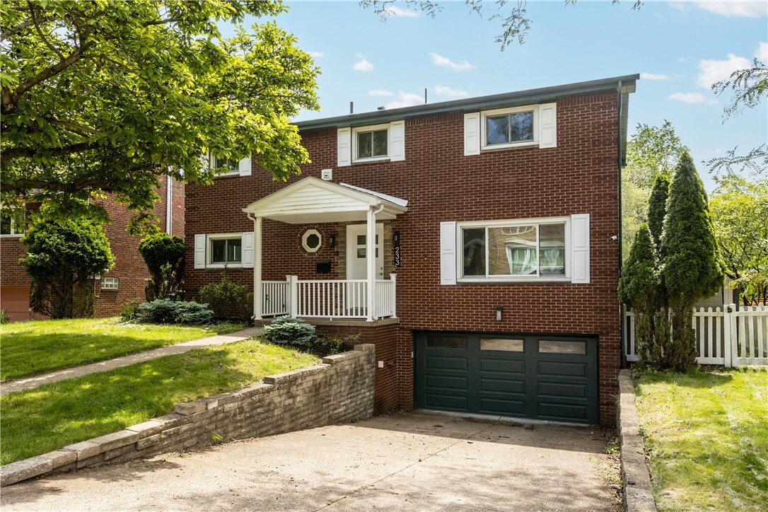 Property Photo: 233 Anita Avenue PA 15217