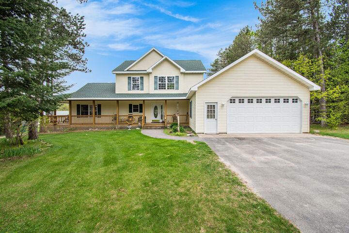 Property Photo: 10516 Munger Road MI 49705