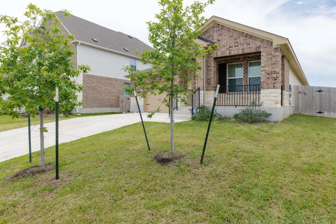 Property Photo: 304 Giorgio Moroder Drive TX 78634