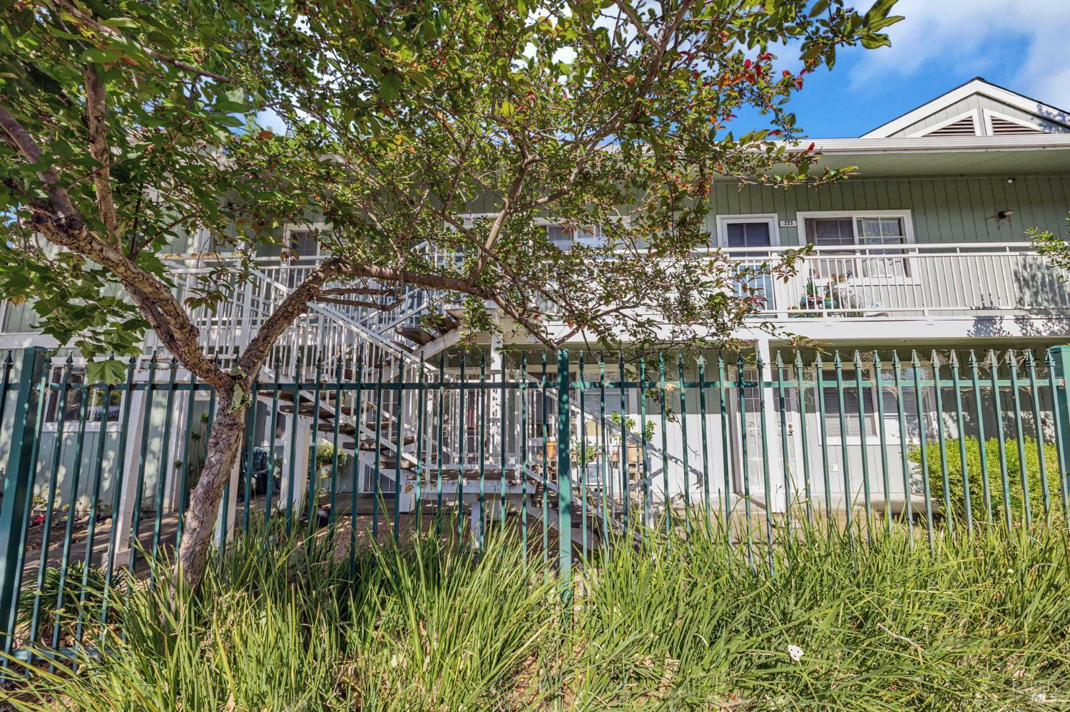 Property Photo: 1591 La Esplanada Place 222 CA 95404