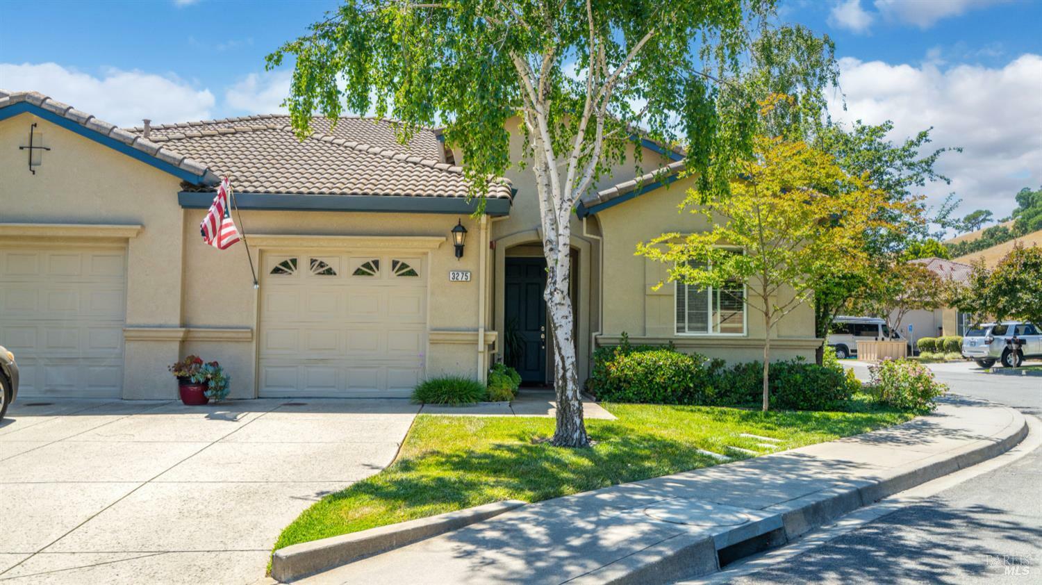 Property Photo: 3275 Inwood Place CA 94534