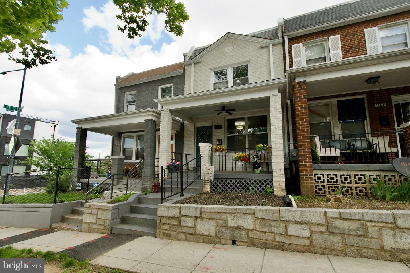 Property Photo: 1702 Lang Place NE DC 20002