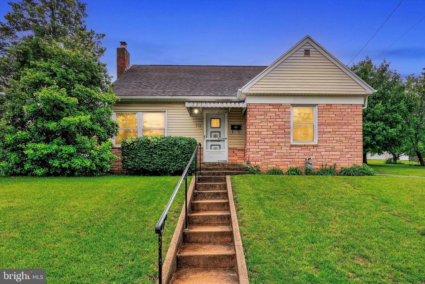 Property Photo:  374 E Maple Street  PA 17313 