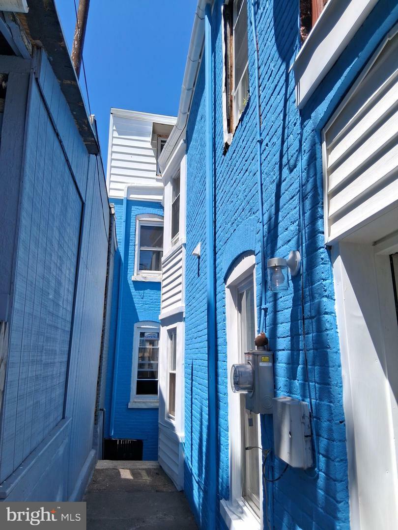 Property Photo: 1013 N 11th N PA 19604