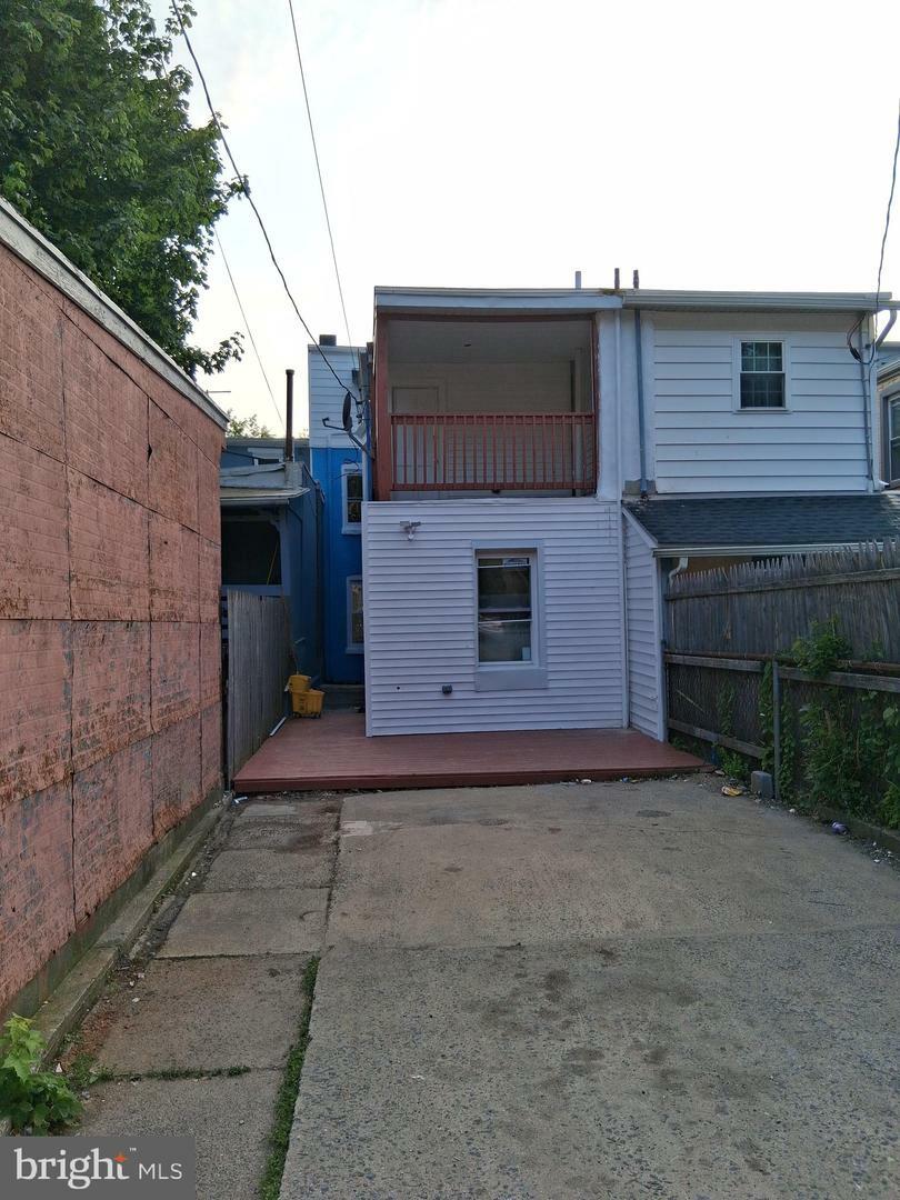 Property Photo: 1013 N 11th N PA 19604