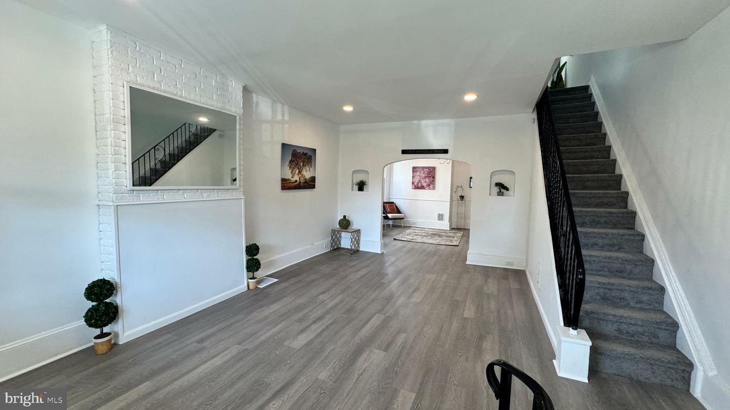 Property Photo:  109 S 3rd Street  PA 19023 