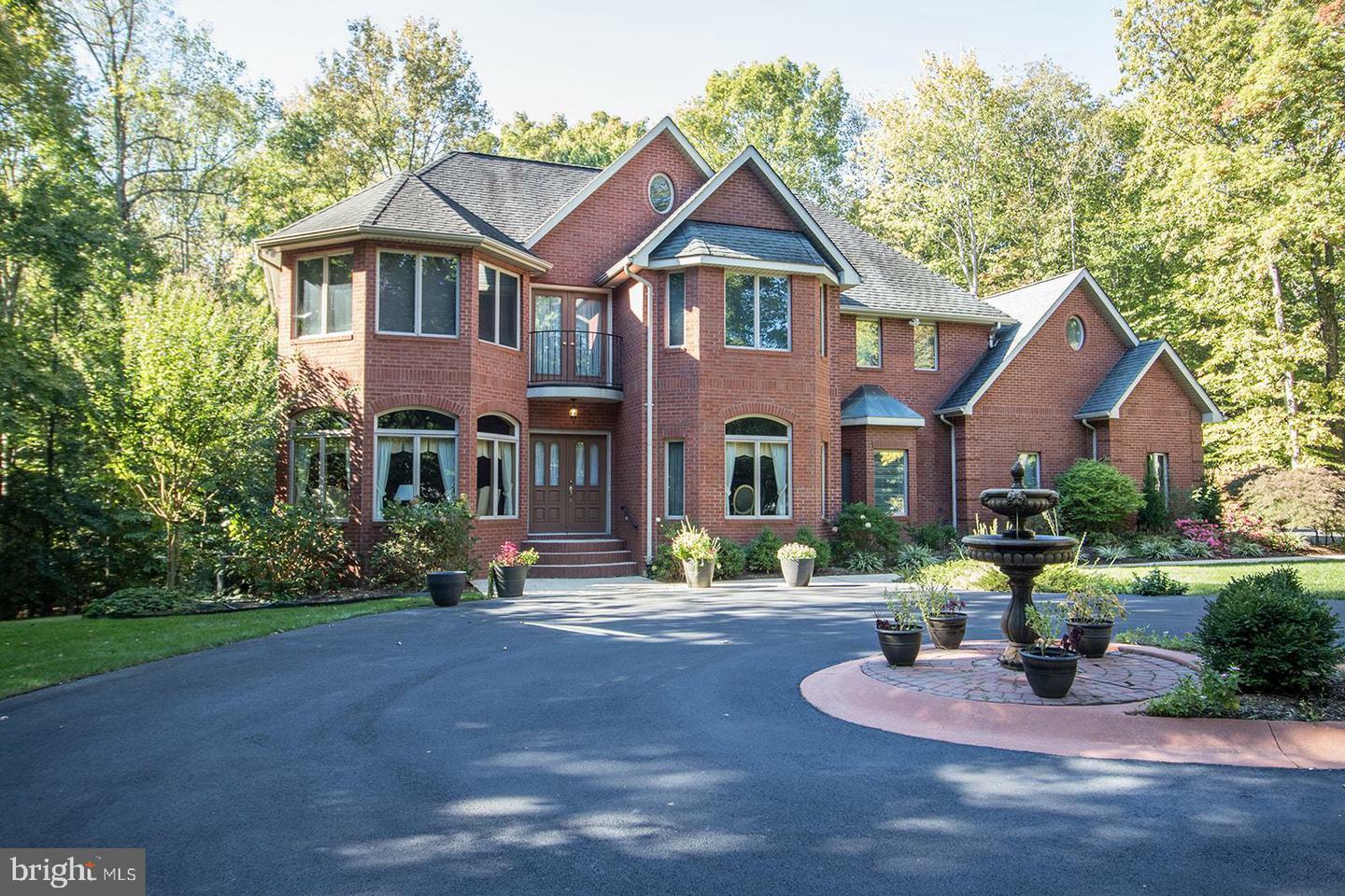 Property Photo: 41115 Paw Paw Hollow Lane MD 20650