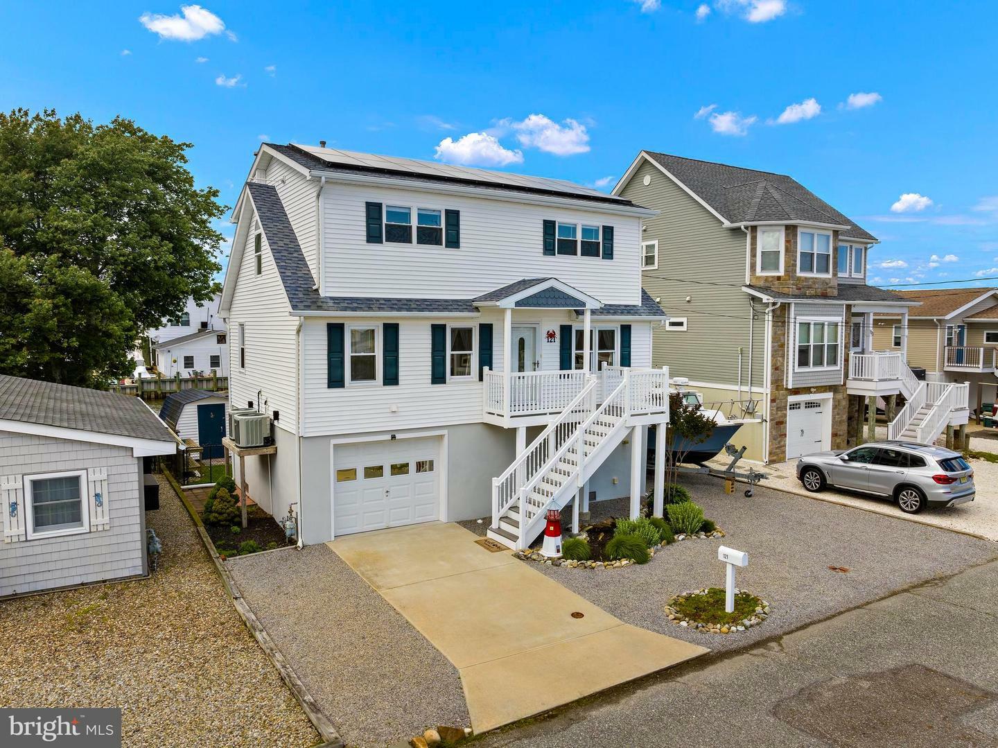 Property Photo: 121 E Brig NJ 08087