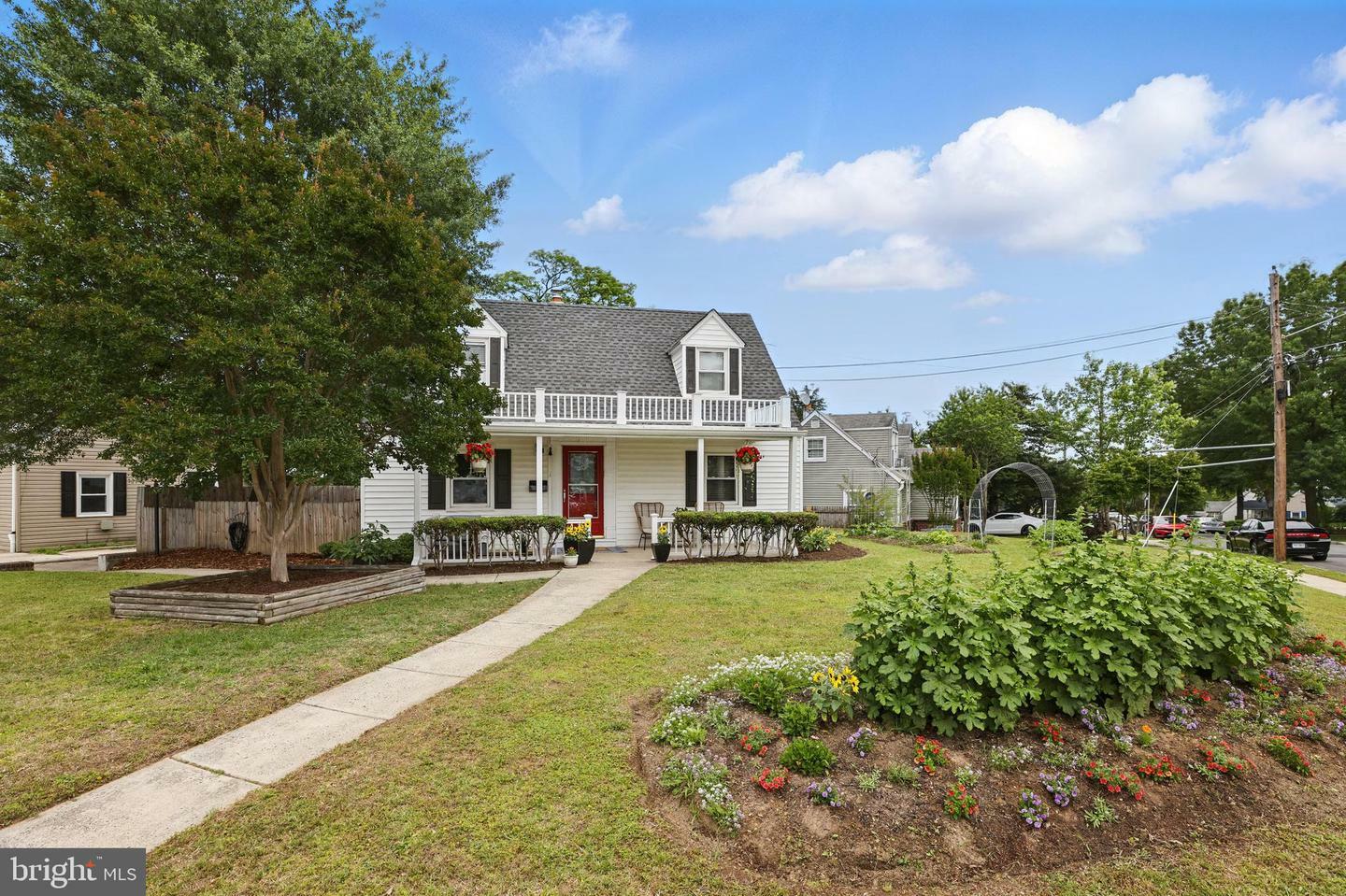 Property Photo: 6111 Bangor Drive VA 22303
