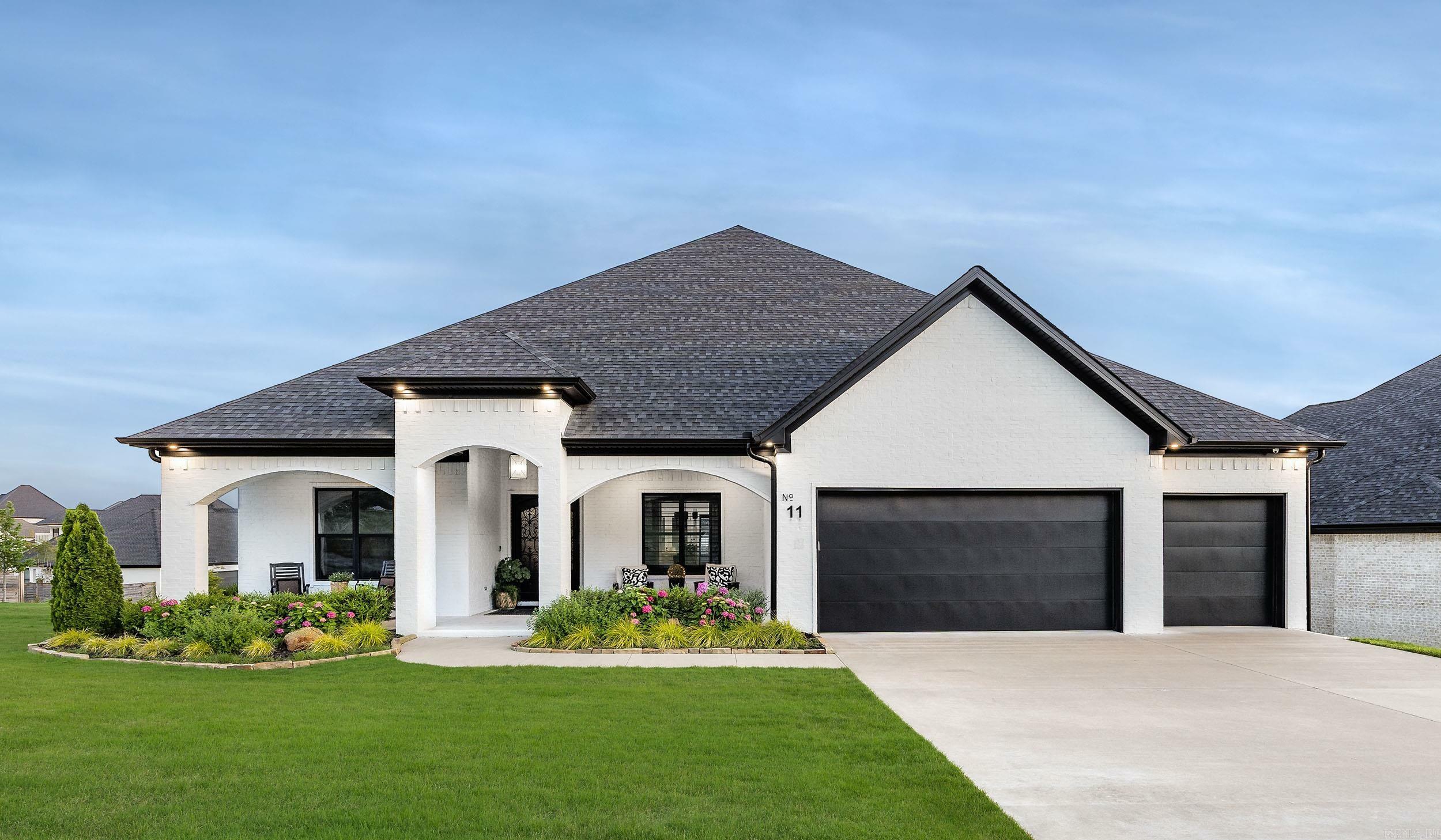 Property Photo:  11 Haywood Ct  AR 72223 