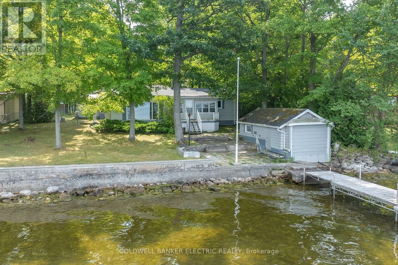 Property Photo:  318 Fothergill Isle  ON K9J 6X2 