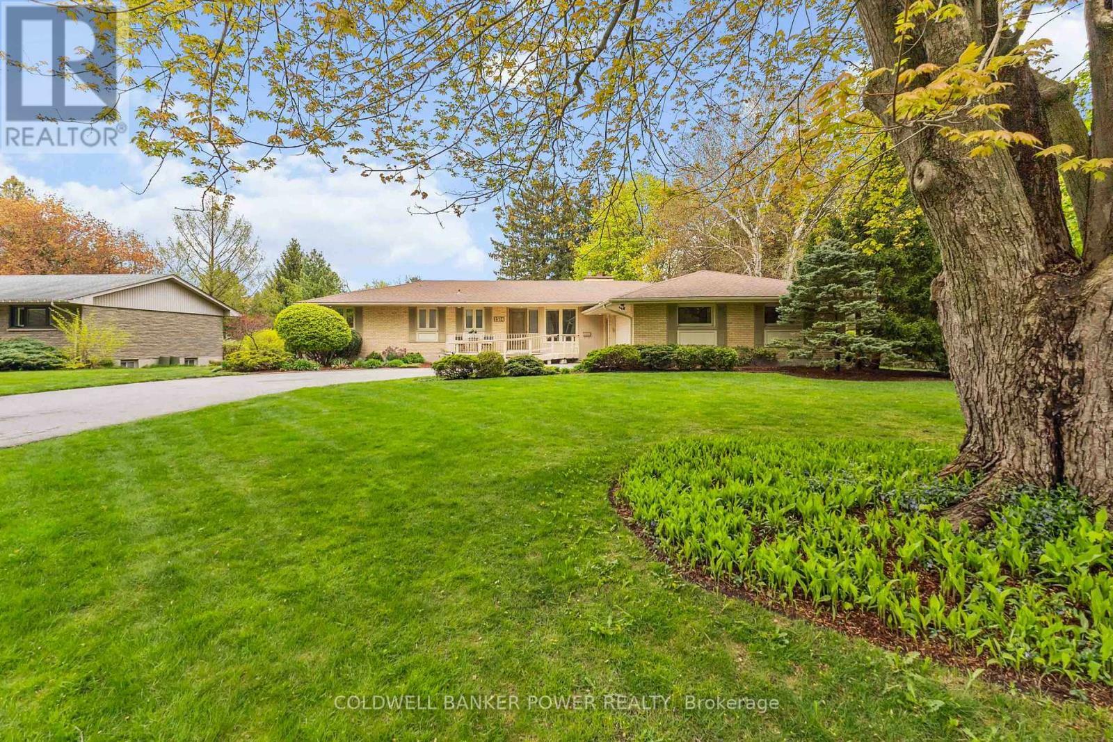Property Photo: 1514 Stoneybrook Crescent ON N5X 1C5
