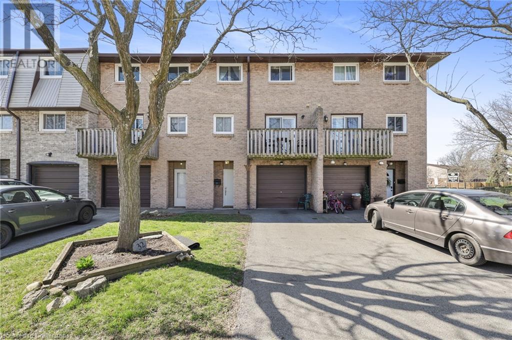 Property Photo: 985 Limeridge Road East 32 ON L8W 1X9