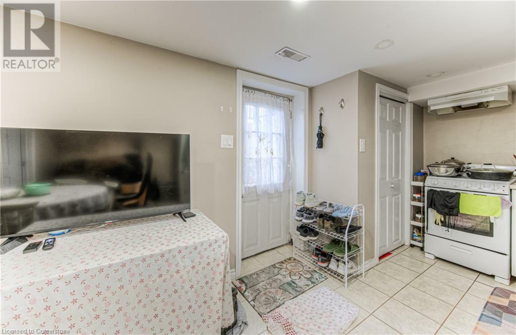 Property Photo: 3 Brock Street ON N2M 1A4