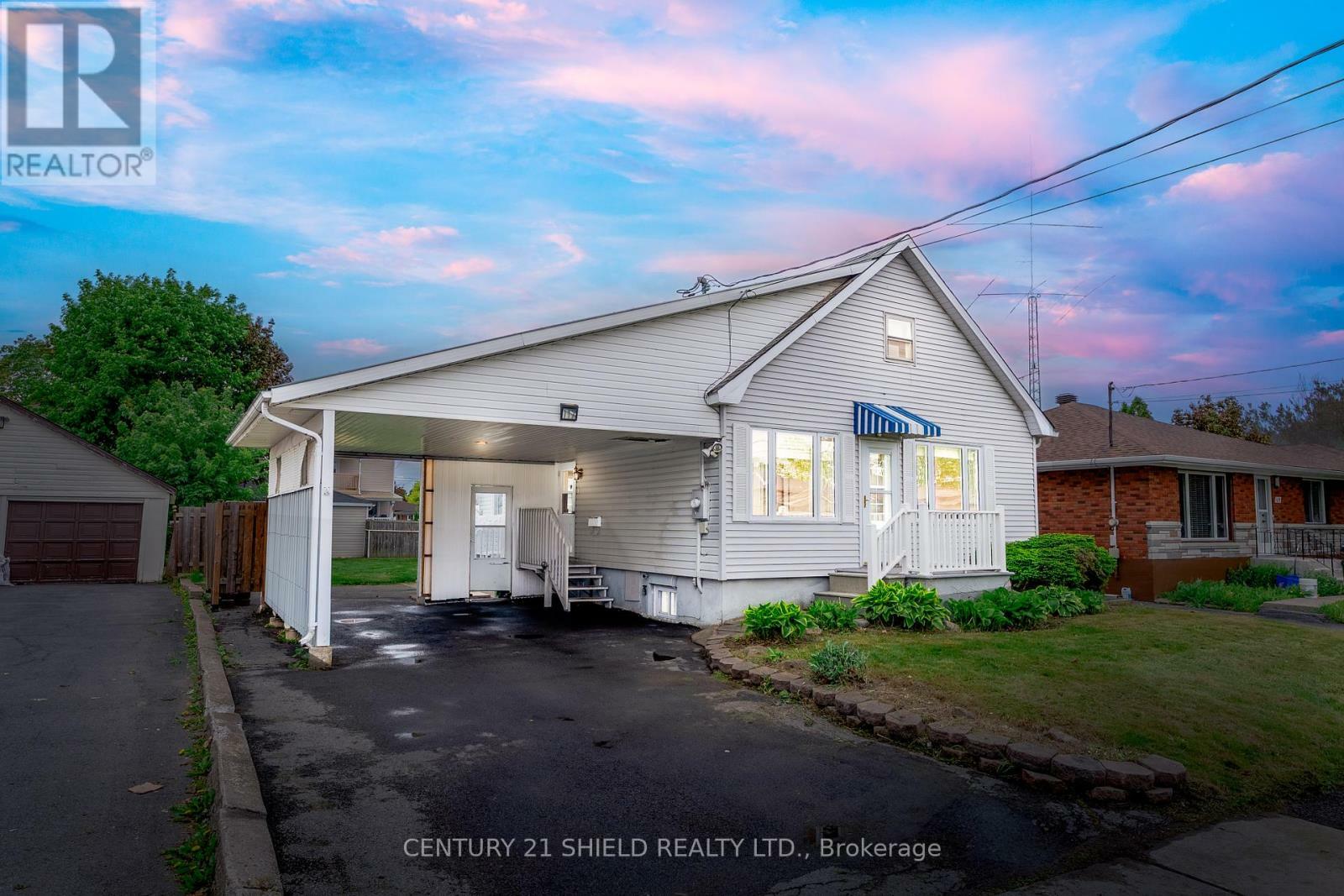 Photo de la propriété: 117 Anthony Street ON K6H 5J9