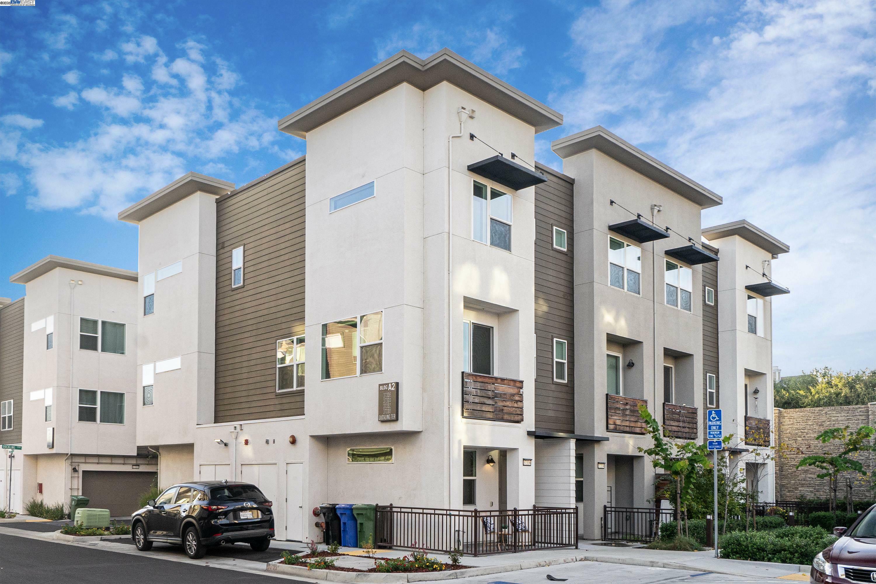 Property Photo: 37336 Duckling Ter CA 94536