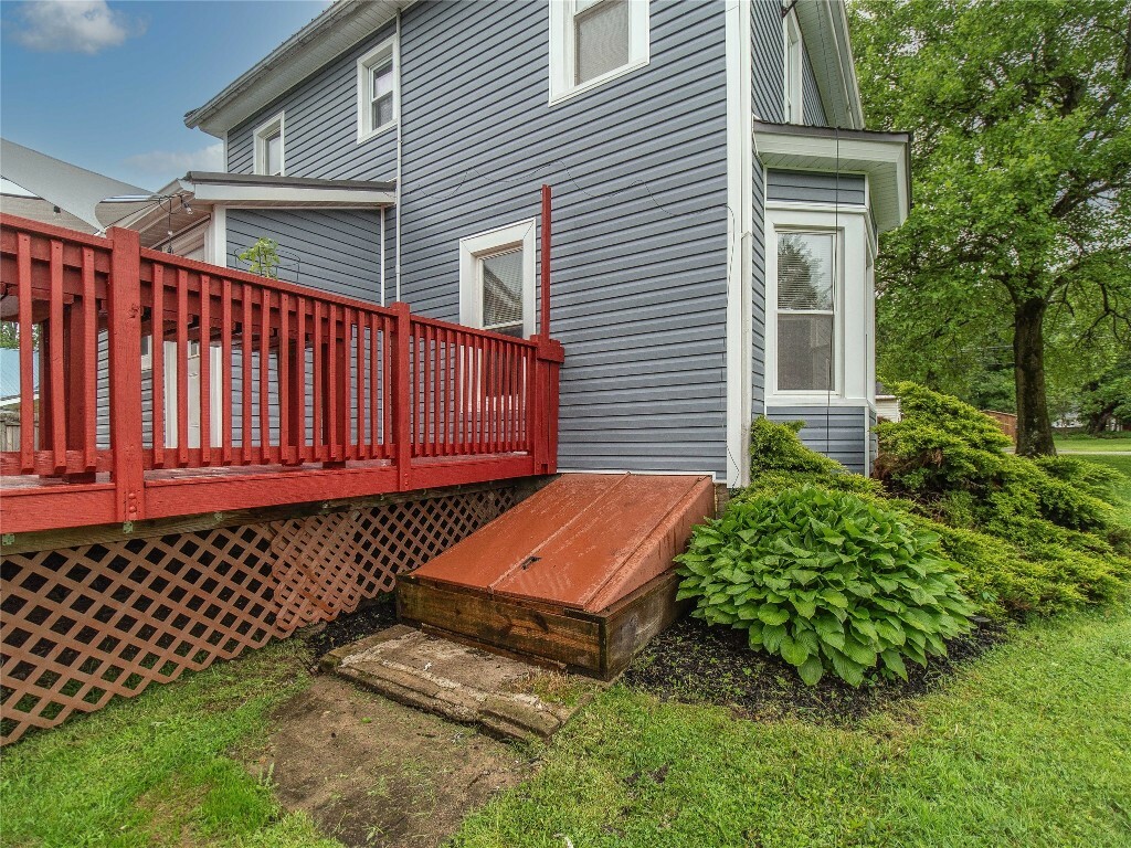Property Photo: 817 E Main Street PA 16407