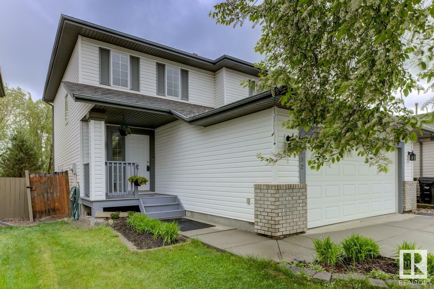 Property Photo: 132 Foxboro Terrace AB T8A 6C8