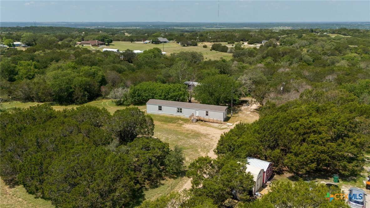 Property Photo: 894 County Road 4804 TX 76522