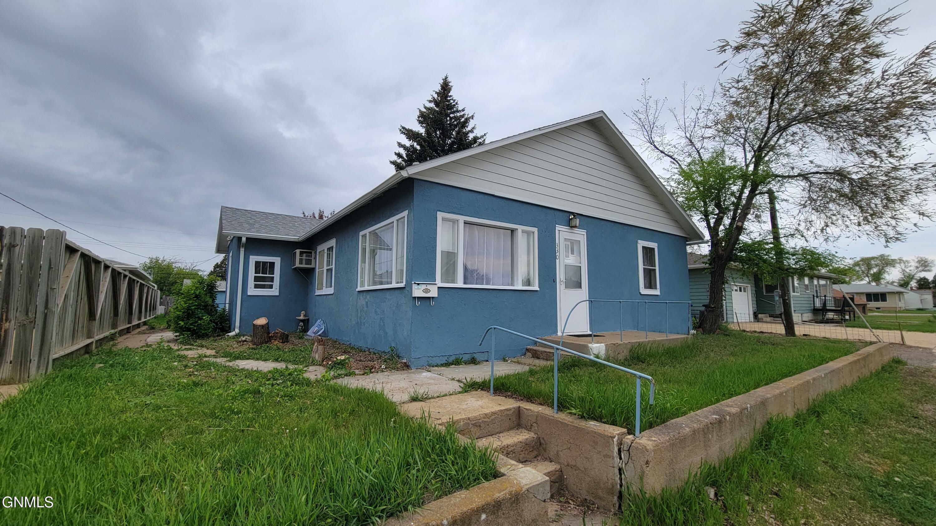 Property Photo:  330 Main Avenue  ND 58601 