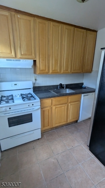 Property Photo:  193 Donald Ave  NJ 07065 