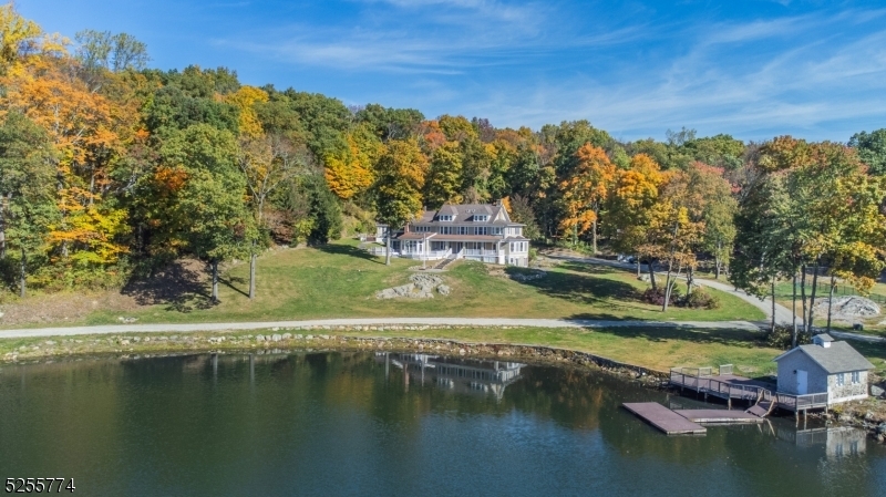Property Photo:  1 Brook Valley Ter  NJ 07405 