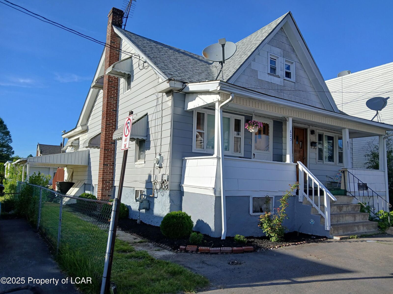 Property Photo: 623 W Green Street PA 18202