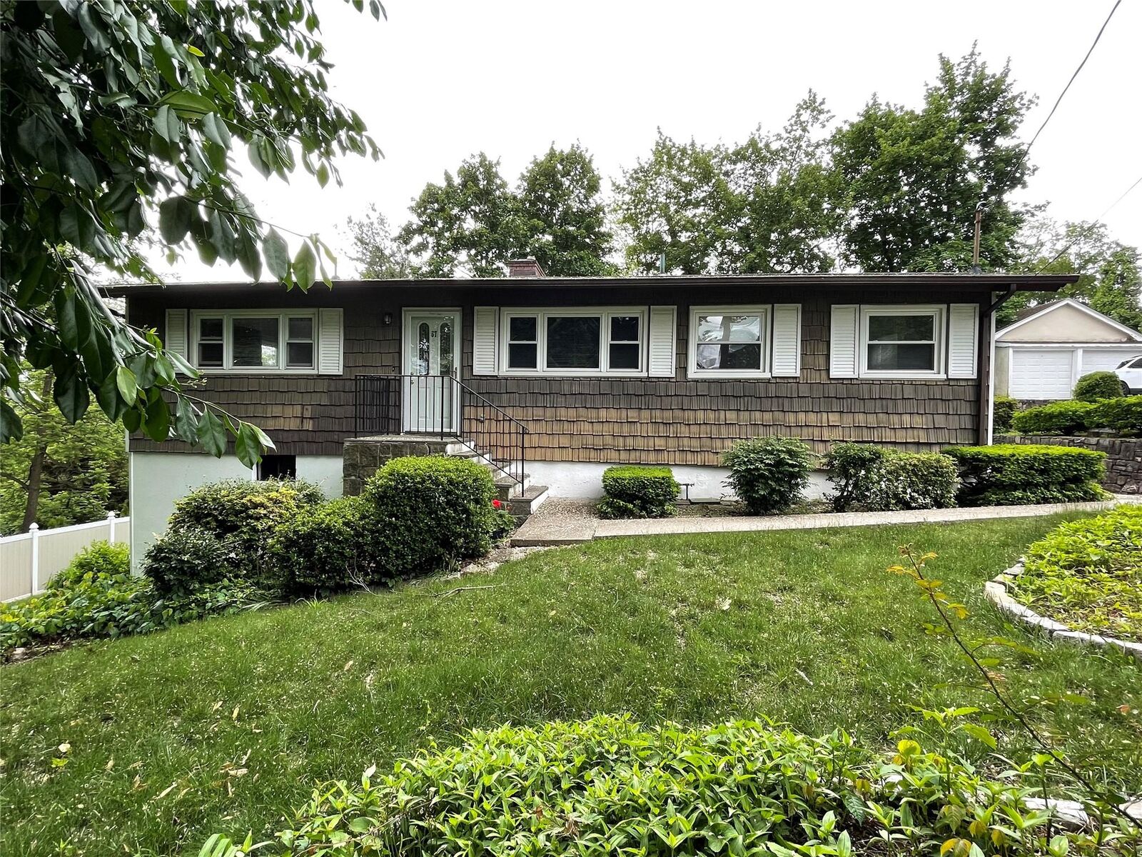 Property Photo:  67 Augustine Road  NY 10603 