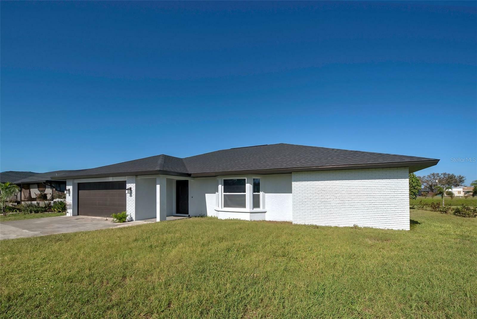 Property Photo: 7379 Snow Drive FL 34224