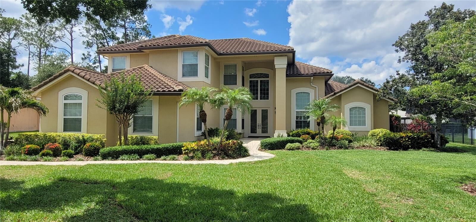 Property Photo:  8719 Kenmure Cove  FL 32836 