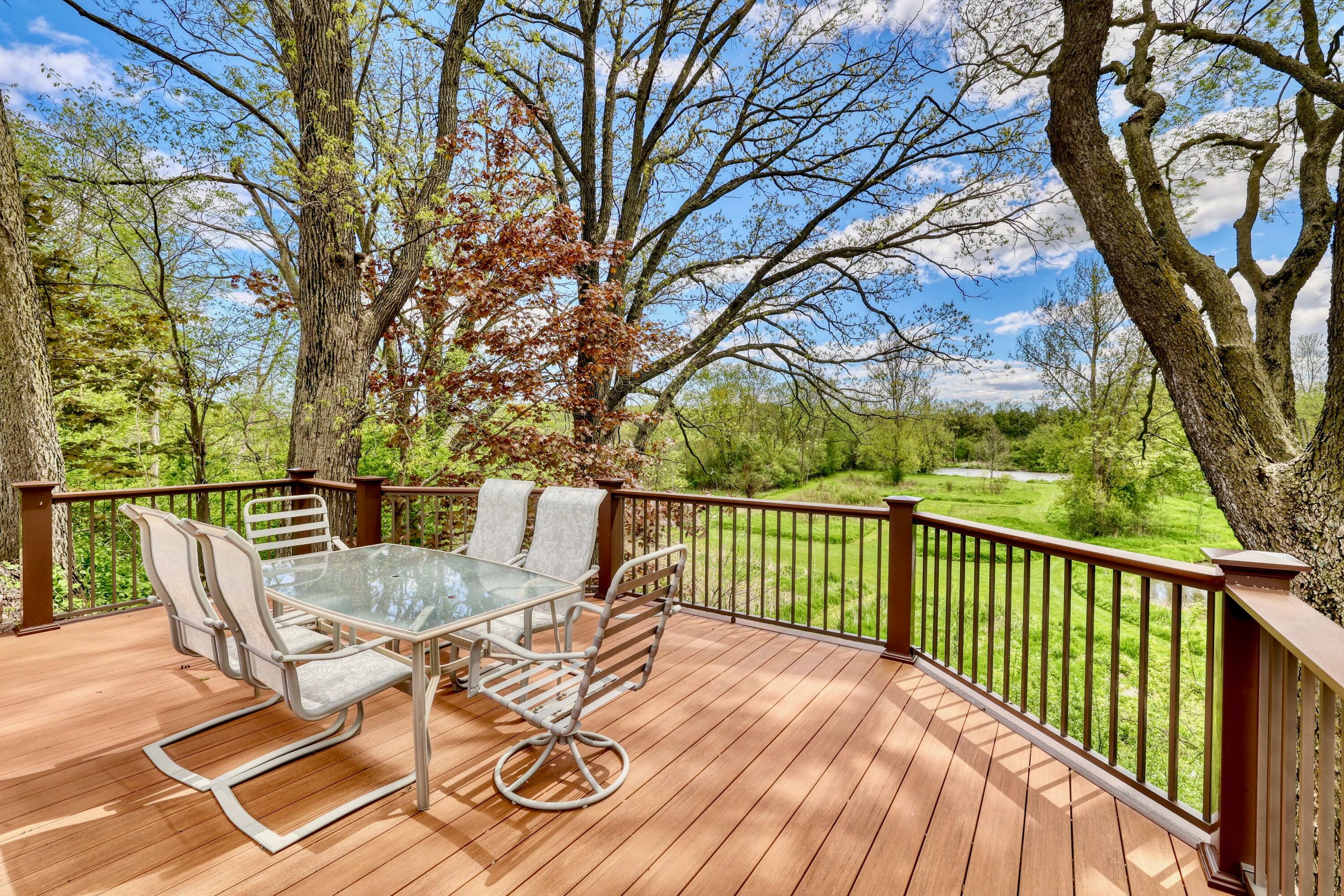 Property Photo:  1559 River Bend Rd  WI 53024 