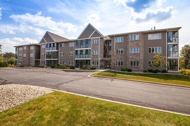 Property Photo:  211 Oconomowoc Pkwy  WI 53066 