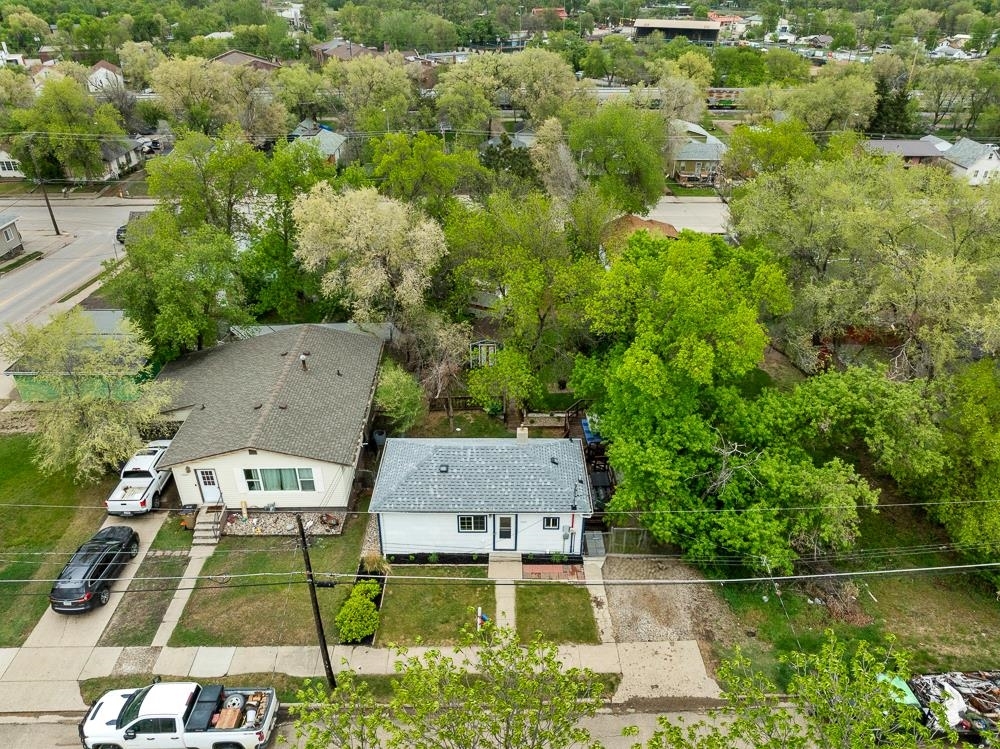 Property Photo:  1003 Soo St  ND 58701 