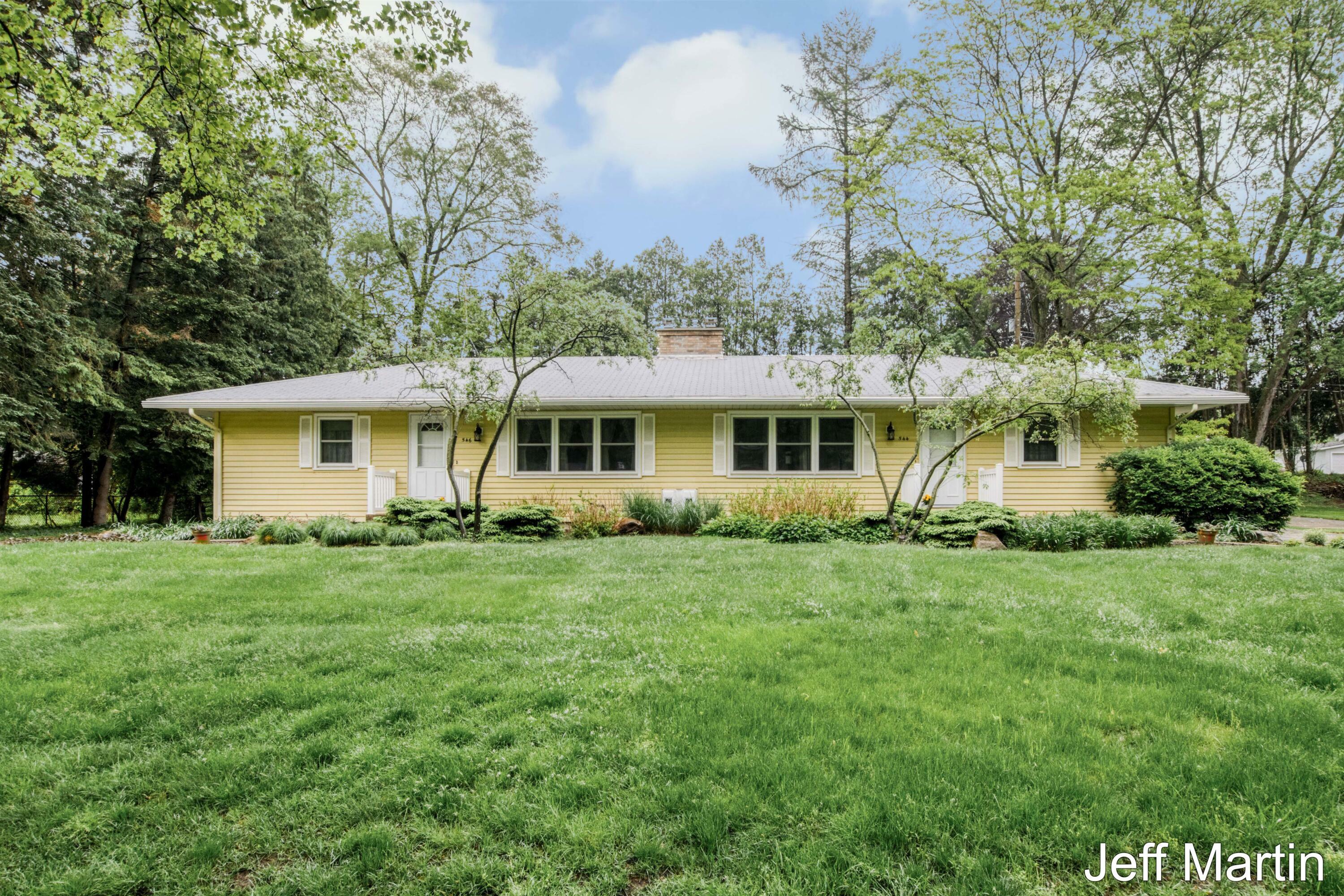 546 Nordberg Avenue NW  Grand Rapids MI 49504 photo