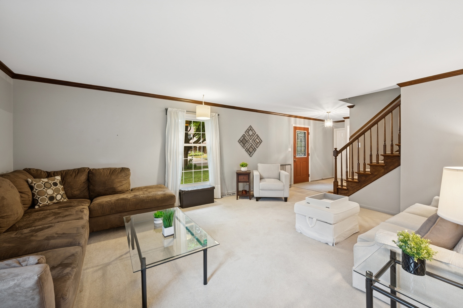 Property Photo: 961 N Arrowhead Drive IL 60074