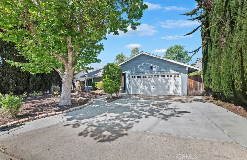 Property Photo: 42769 Tierra Robles Place CA 92592