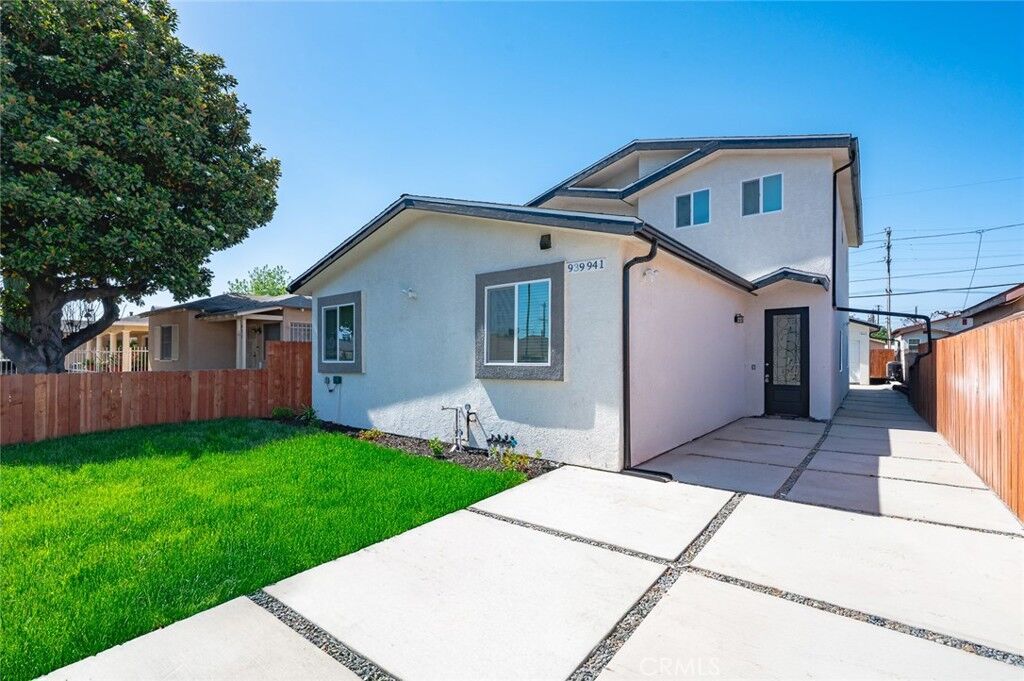 Property Photo:  939 E 97th Street  CA 90002 