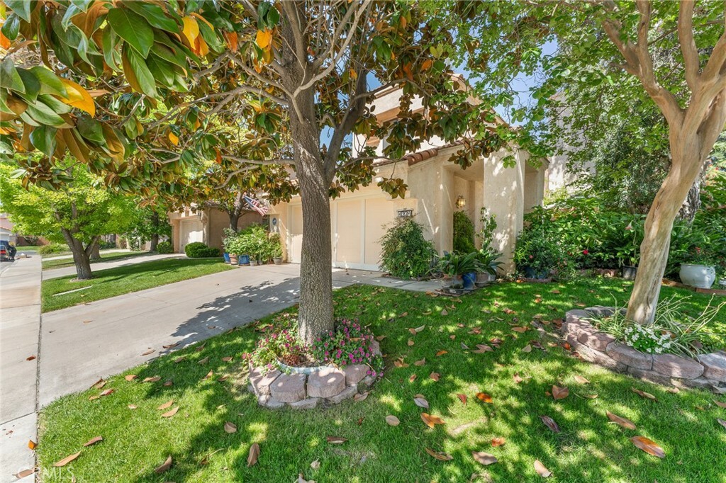 Property Photo: 1234 Via Palermo CA 92374