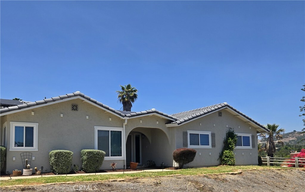 Property Photo:  2059 Summit Drive  CA 92025 