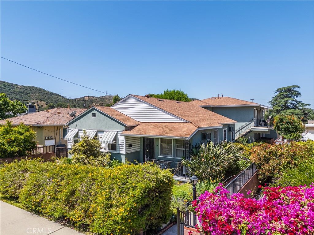 Property Photo:  10427 Oro Vista Avenue  CA 91040 