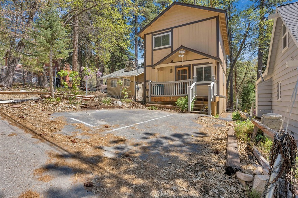 Property Photo: 33079 Ridge Road CA 92382