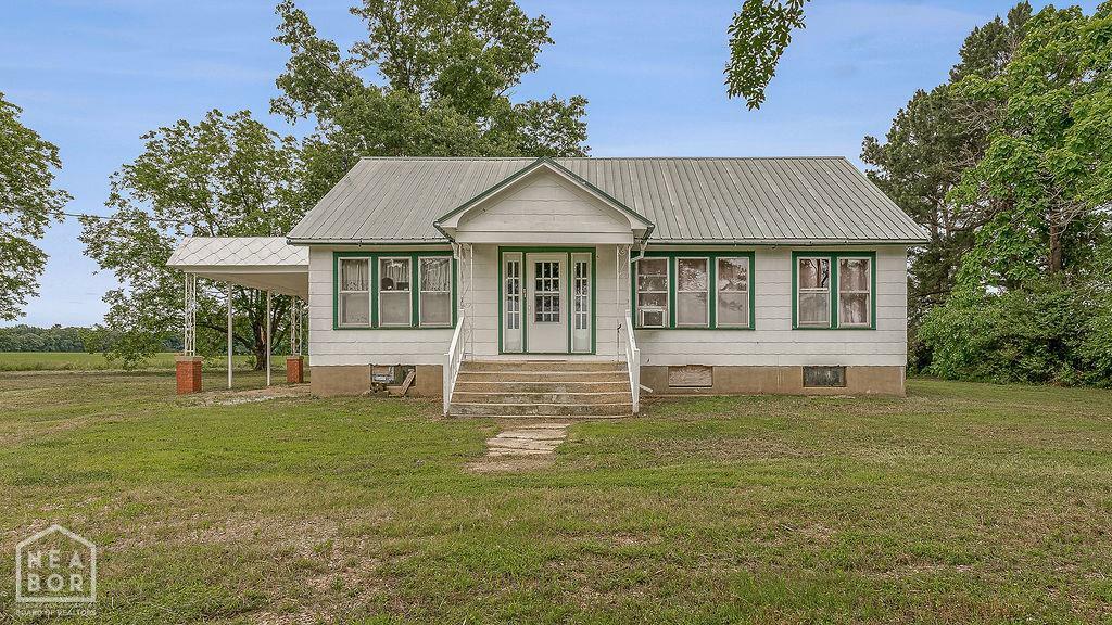 Property Photo: 4714 E Highway 14 AR 72475